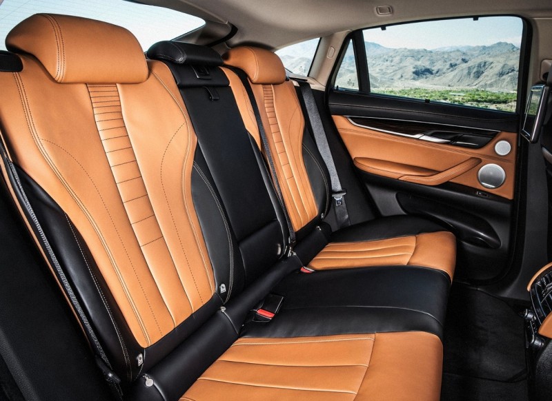 Фотография салона BMW X6 BMW X6 салон