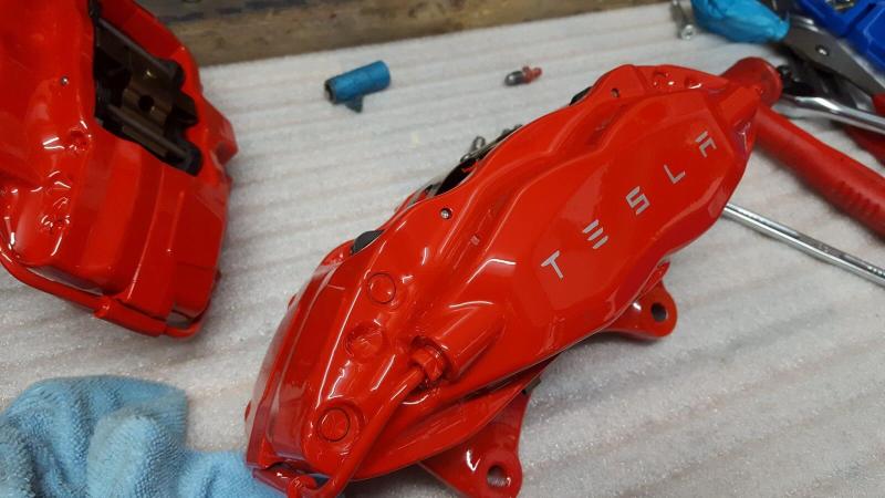 Tesla-Model-S-Brembo-brake-calipers-After