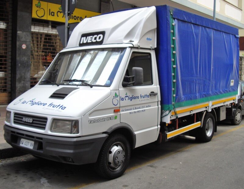 Iveco Daily автомобиль