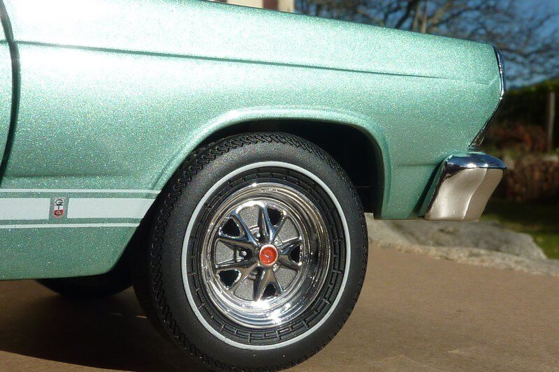 Ford Fairlane фото