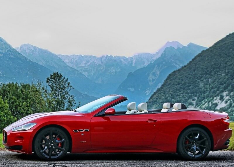 Maserati GranCabrio вид сбоку