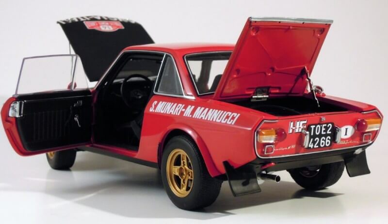 Autoart Lancia Fulvia вид сбоку