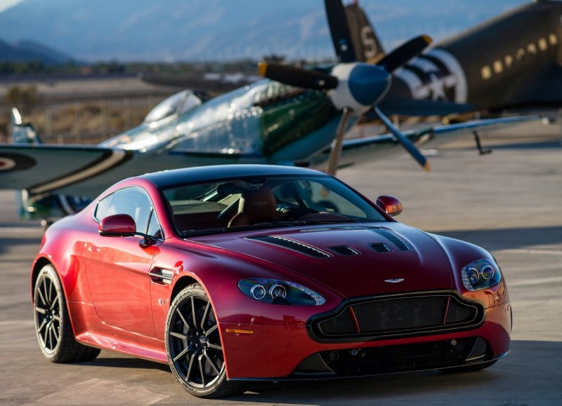 Фотография Aston Martin Vantage