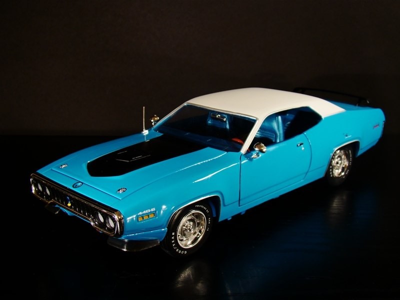Авто Plymouth Road Runner 440-6