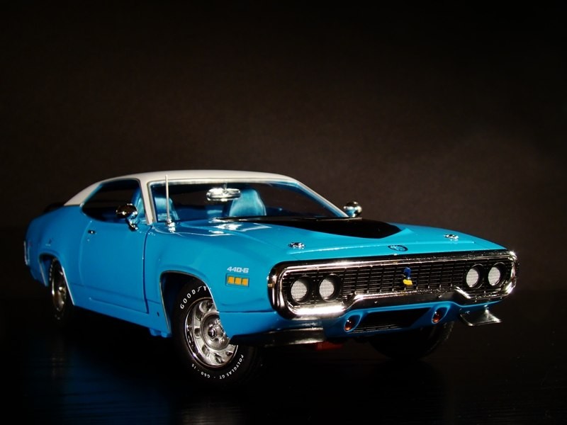 Фото Plymouth Road Runner 440-6