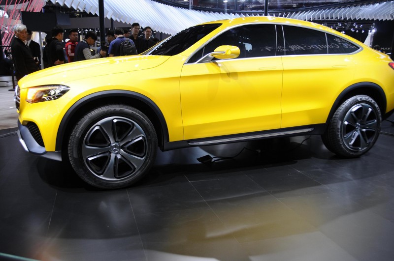 Mercedes Benz-GLC вид сбоку