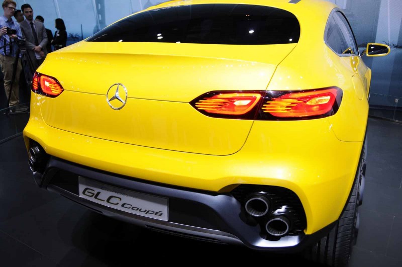 Mercedes Benz-GLC вид сзади