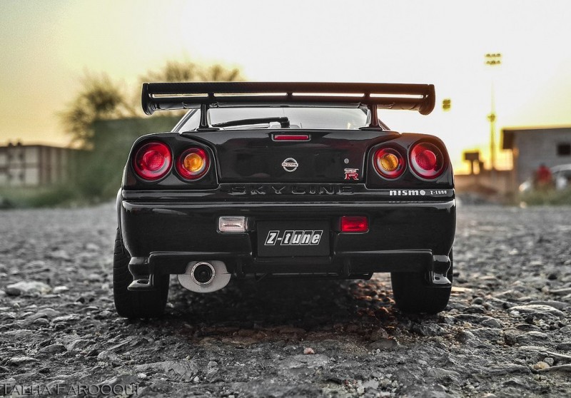 Nismo R34 Z Tune вид сзади