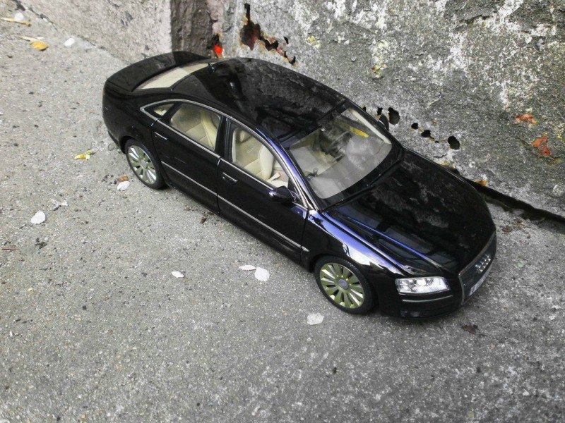 Audi A8 вид сверху