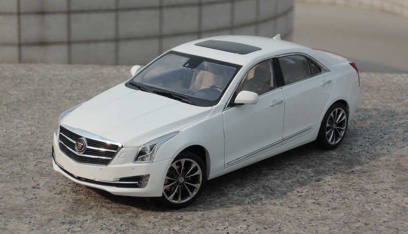 Cadillac ATS-L белый