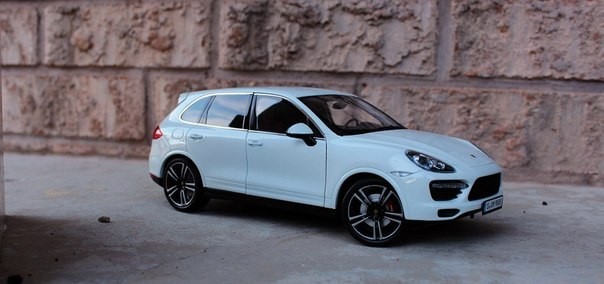 Авто Porsche Cayenne 