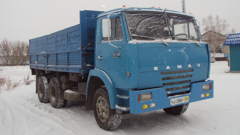 Универсальный трехосный грузовой тягач КамАЗ-53212 | SPECMAHINA | Яндекс Дзен