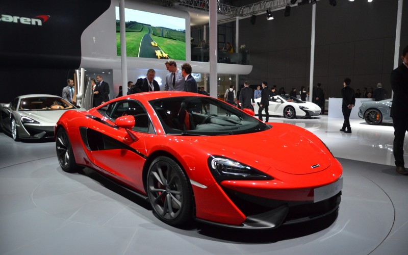 Автомобиль McLaren 540C