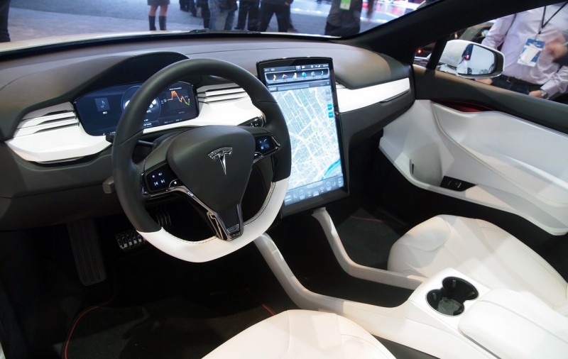 Tesla Model X фотография салона