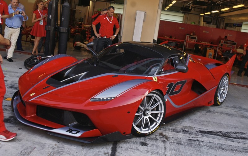 Ferrari FXX K - фото, цена, характеристики видео