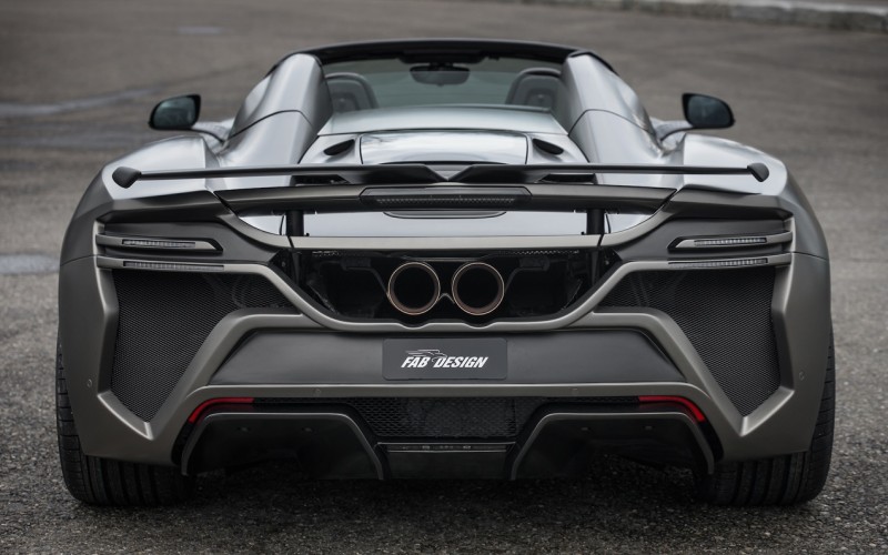 McLaren 650S вид сзади