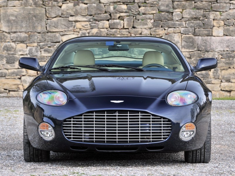Aston Martin DB7 Zagato вид спереди