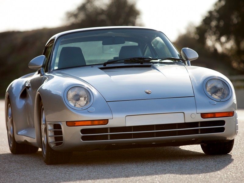 Porsche вернулась к истокам, выпустив рестайлинговую 911