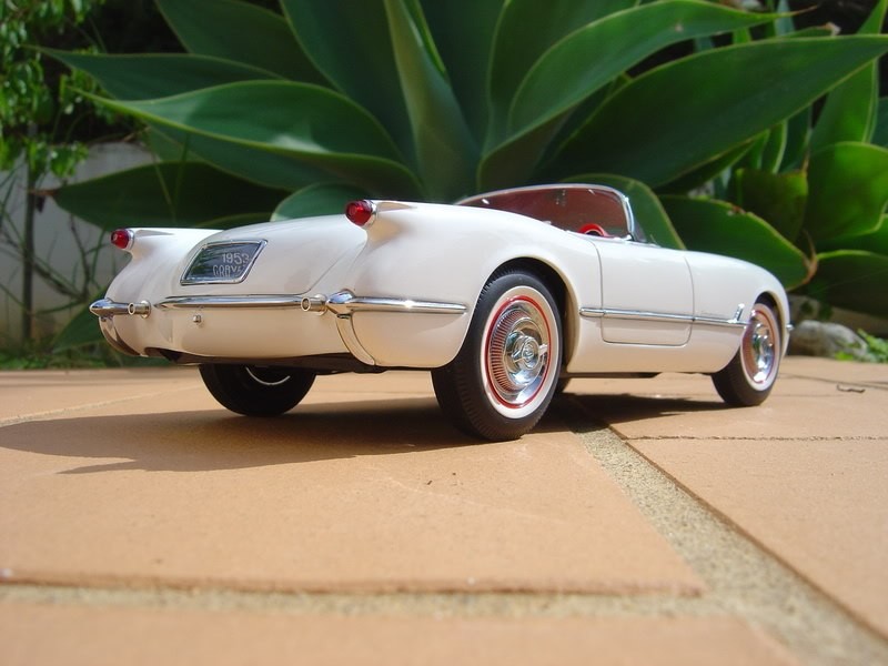 Вид сзади Chevrolet Corvette С1