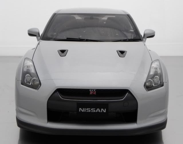 Nissan Gt-R R35 авто
