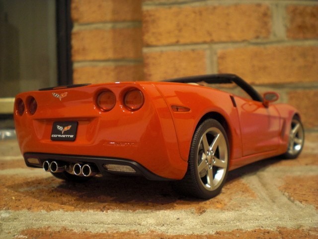 Chevrolet Corvette авто