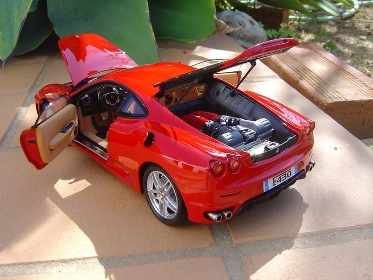 Авто Ferrari F430 