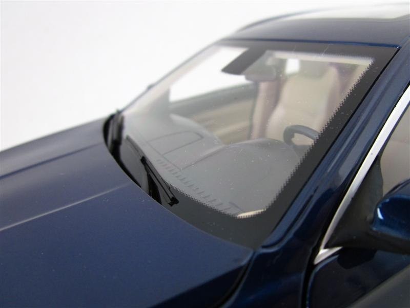 Лобовое стекло BMW 550i Touring