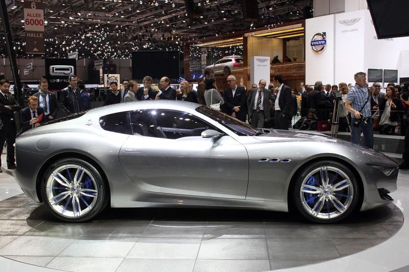 Maserati Alfieri вид сбоку