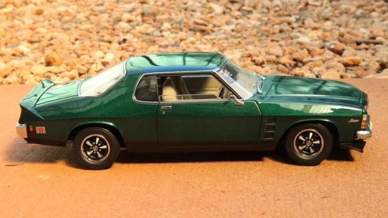 Holden HJ Monaro GTS вид сбоку