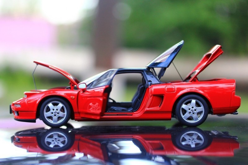 Нonda NSX вид сбоку