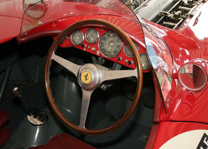 Ferrari 121 LM Scaglietti Spyder салон