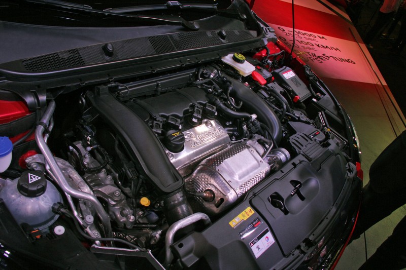Peugeot 308 GTi двигатель