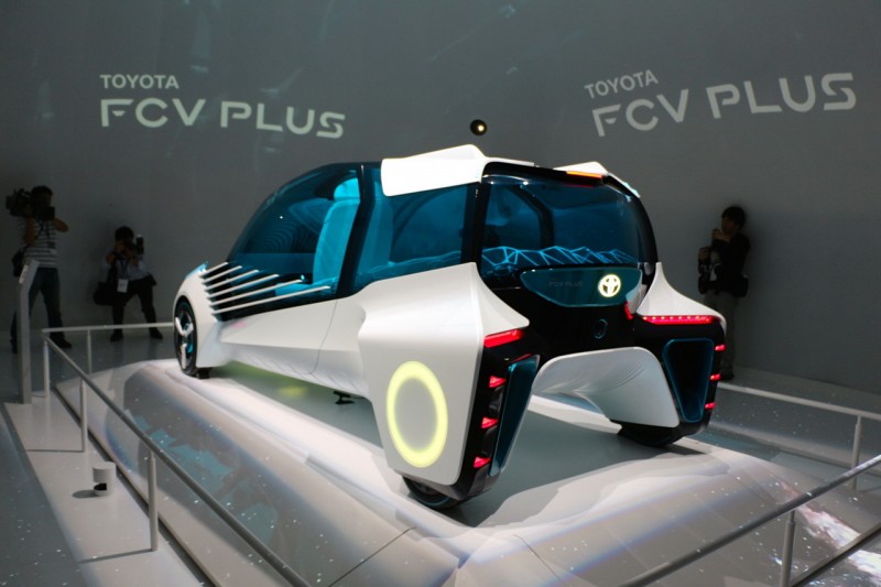 Авто Toyota FCV Plus