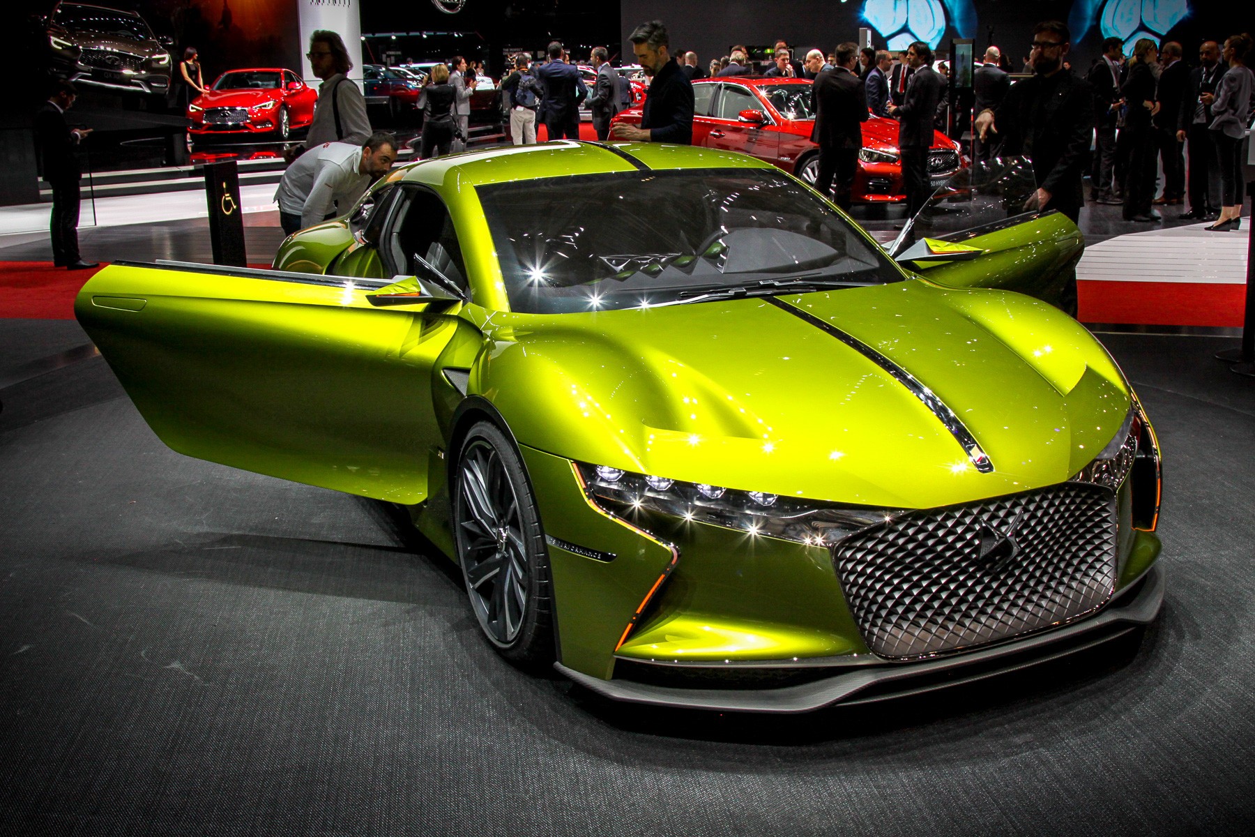DS E-Tense Concept фото