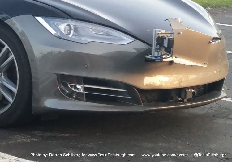 Tesla Model S фото