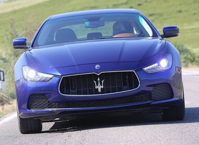 Вид спереди Maserati Ghibli 3 Maserati Ghibli 3 вид спереди