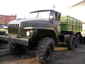 Грузовик Урал-4320
