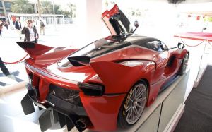 Ferrari FXX K автомобиль