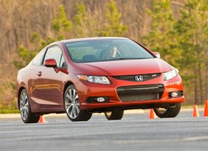Honda Civic Si вид спереди