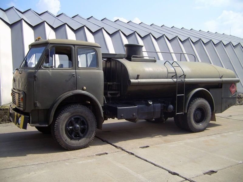 МАЗ-5334 топливозаправщик