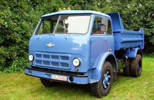 Авто МАЗ-503