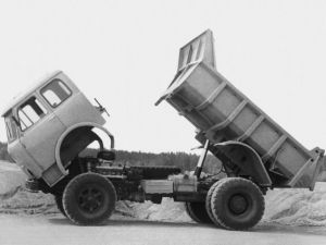 Вид сбоку МАЗ-503