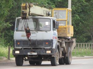 Автомобиль МАЗ-5337