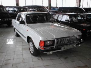 Автомобиль Волга-3102
