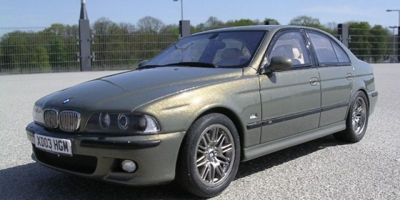 BMW M5 E39