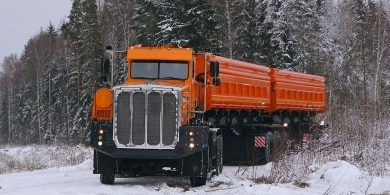 Сильный, но невзрачный: Россия построила грузовой автомобиль-рекордсмен