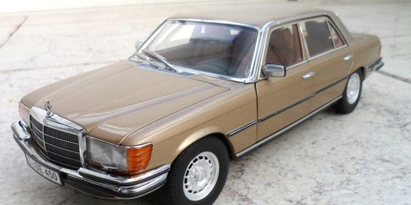 Mercedes-Benz 450 SEL