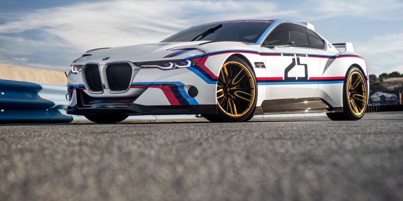 Компания BMW объявила о появлении гоночного концепт-автомобиля BMW 3.0 CSL Hommage R