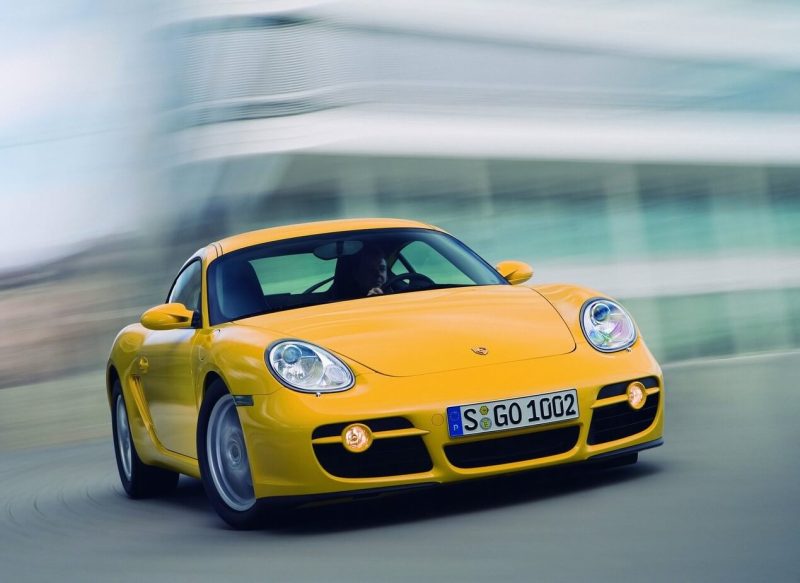 Авто Porsche Cayman 2006 года