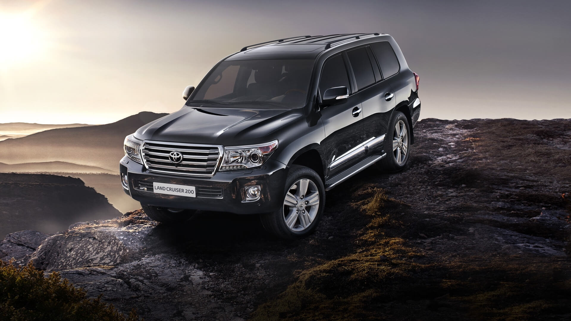 Toyota Land Cruiser 200: Легенда бездорожья